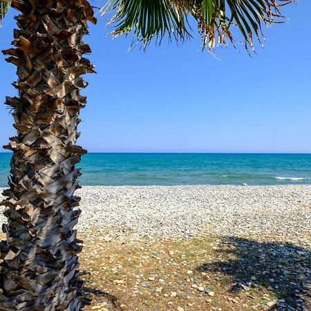 Oceanview Apartment Ларнака Екстериор снимка